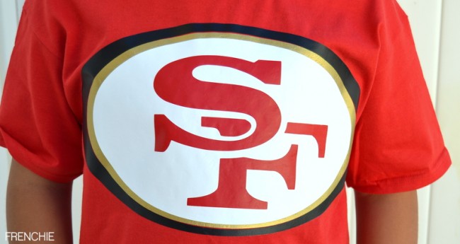 DIY NFL Shirts with Expressions Vinyl and $100 giveaway on seelindsay.com #VinylNFL