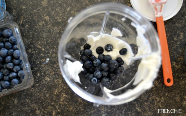 Ghoulish Greek Yogurt Eyes on seelindsay.com