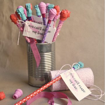 Create these cute and easy kids valentines for less than $5 for the whole class! Only on seelindsay.com