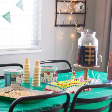 Create a simple football party for kids and adults alike. Perfect for a Superbowl Party