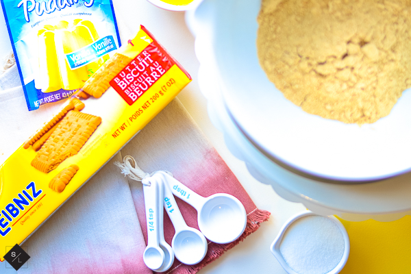 Make this delicious Banana Cream Pie recipe with ingredients from World Market #ad #WorldMarketTribe #HolidayGetaway