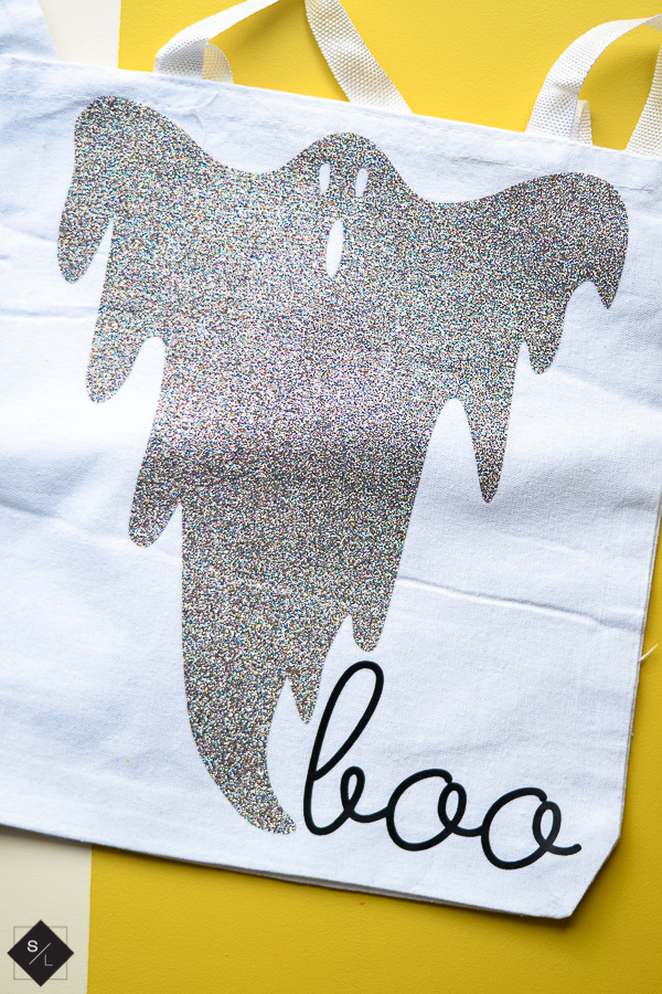 Create these DIY Halloween Treat bags using your Cricut