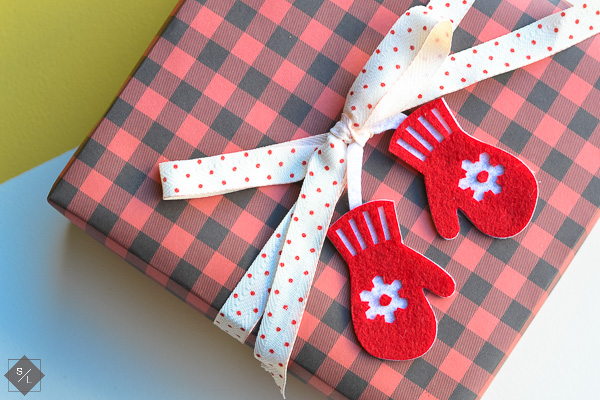 Cut felt with your Cricut Maker and make Holiday Gift Tags
