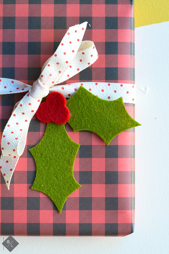 Cut felt with your Cricut Maker and make Holiday Gift Tags