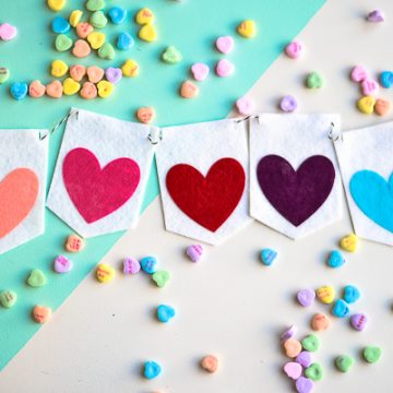 DIY Felt Valentine Banner using your Cricut Maker. So easy.