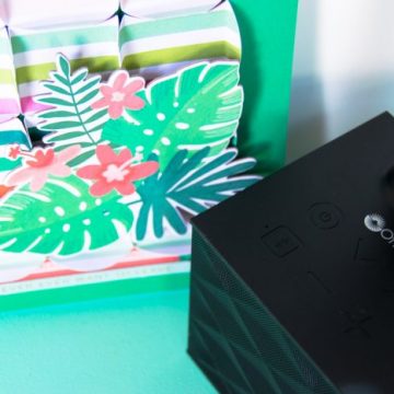 Create the perfect tropical scrapbook page using the Palm Beach scrapbook collection. Add photos from your favorite tropical vacation. #CricutIdeas #Cricut #CricutMade #CricutScoringWheel