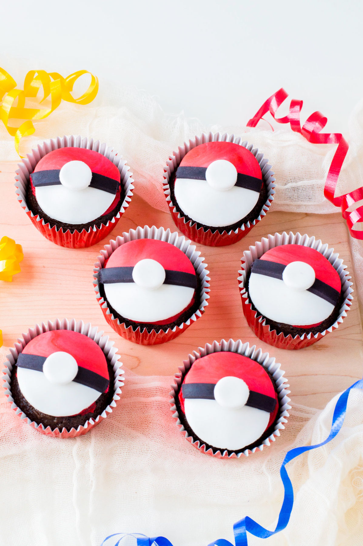 easy to make Pokemon cupcakes