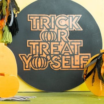 halloween door hanger