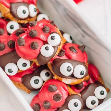 ladybug pretzels